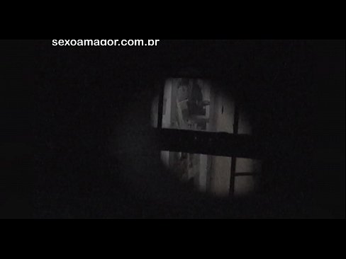 ❤️ Блонди ба таври махфӣ аз ҷониби як сайёҳи ҳамсоя, ки паси хиштҳои холӣ пинҳон шудааст, сабт мешавад ❌ Секс дар tg.xlxxporno.ru ❌️